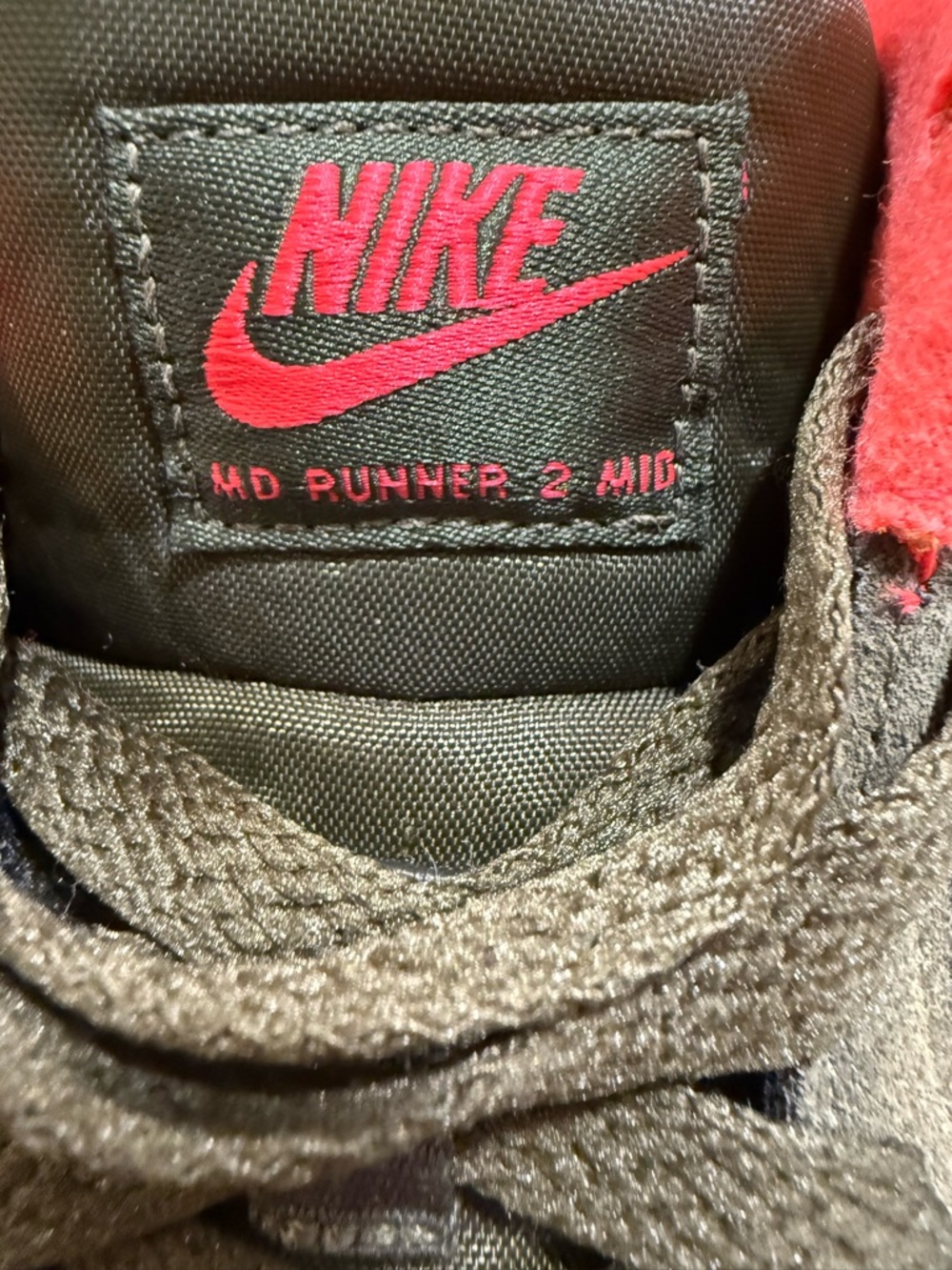 Nike Md Runner 2 Mid trail shoe, size 8.5, women’s - Picture 2 of 11